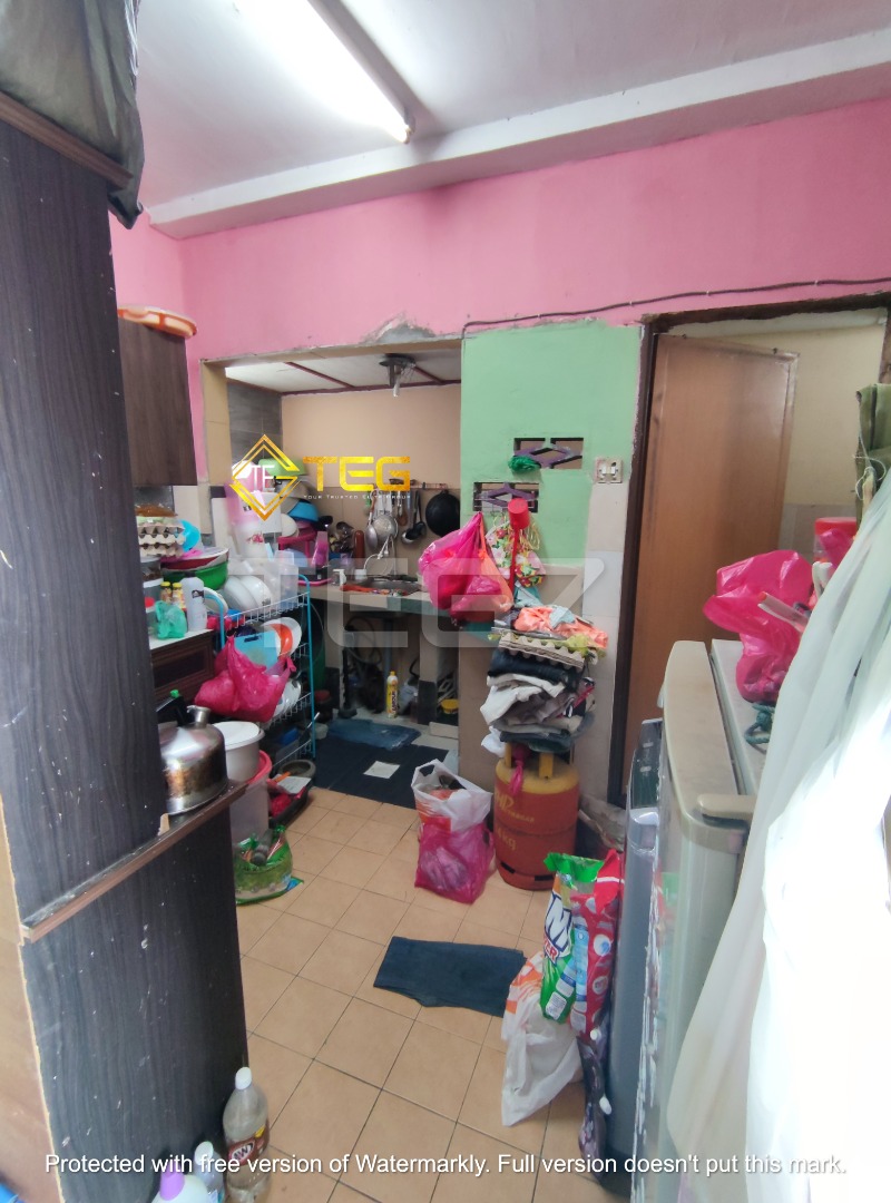 Seri Perantau Flat Port Klang 650sf RM118k tez - photo 6