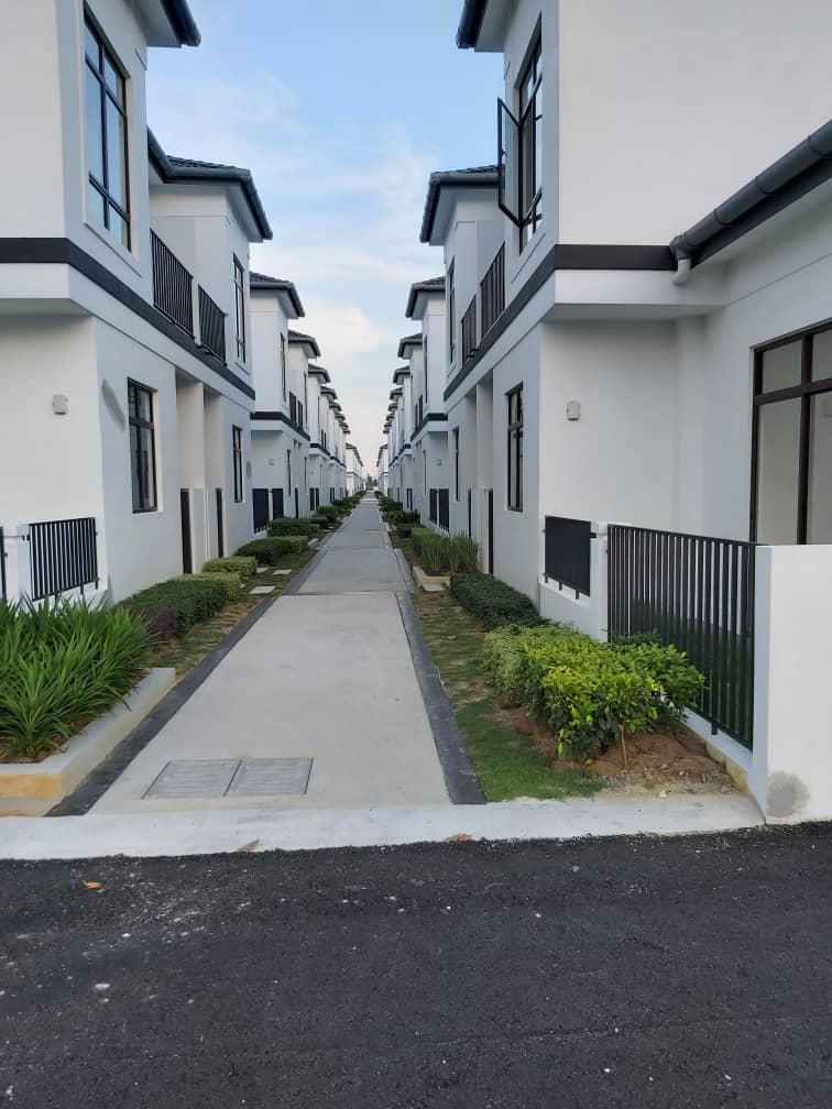 2 Storey Avenham Garden  Eco Grandeur Puncak Alam - photo 9