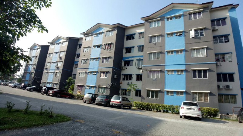 Apartment Iris Saujana Utama ADA LIFT - photo 2