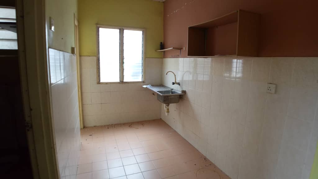 Apartment Iris Saujana Utama ADA LIFT - photo 8
