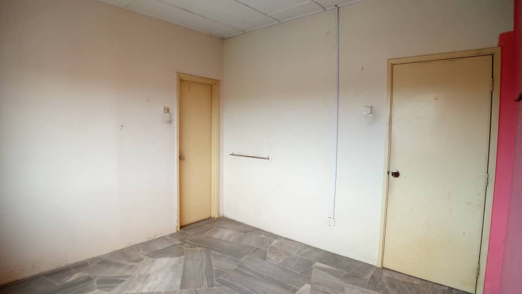 Apartment Iris Saujana Utama ADA LIFT - photo 12