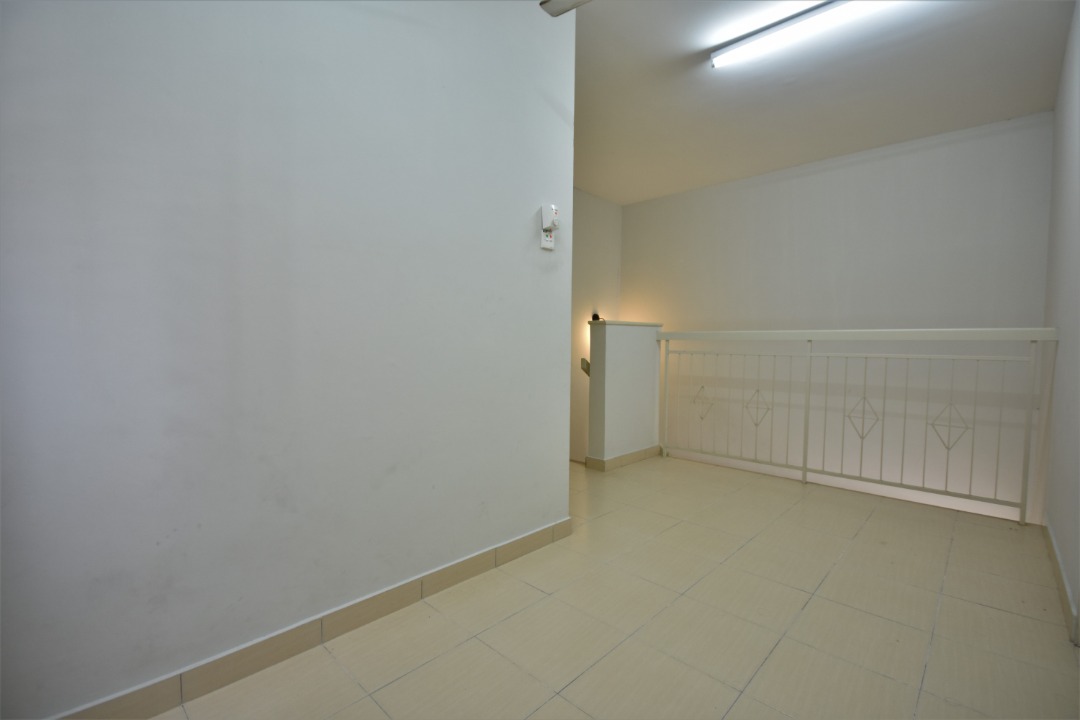 NEW HOUSE Semi D Alam Suria Bandar Puncak Alam - photo 4