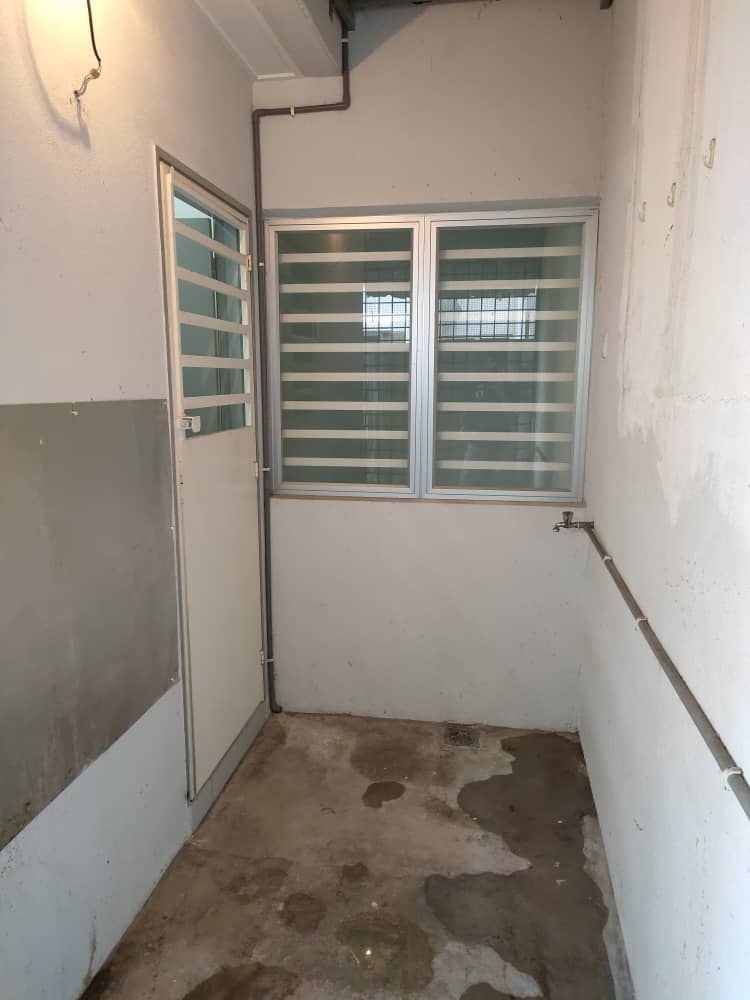 KITCHEN EXTENDED Semi-D Nusa Suria Puncak Alam - photo 7