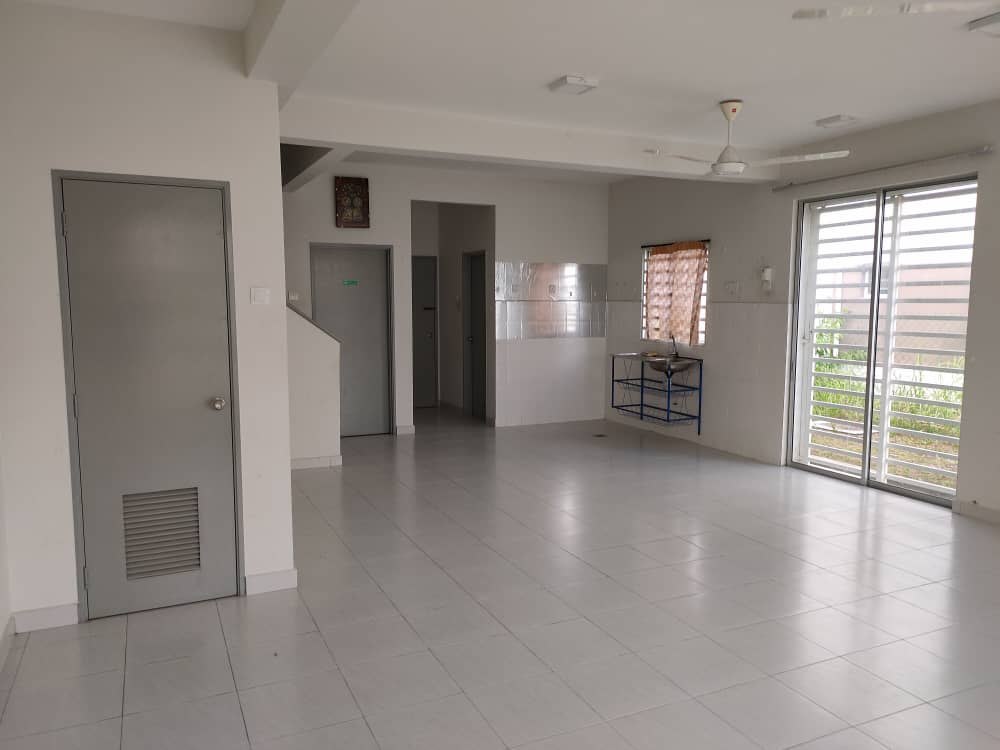 KITCHEN EXTENDED Semi-D Nusa Suria Puncak Alam - photo 11