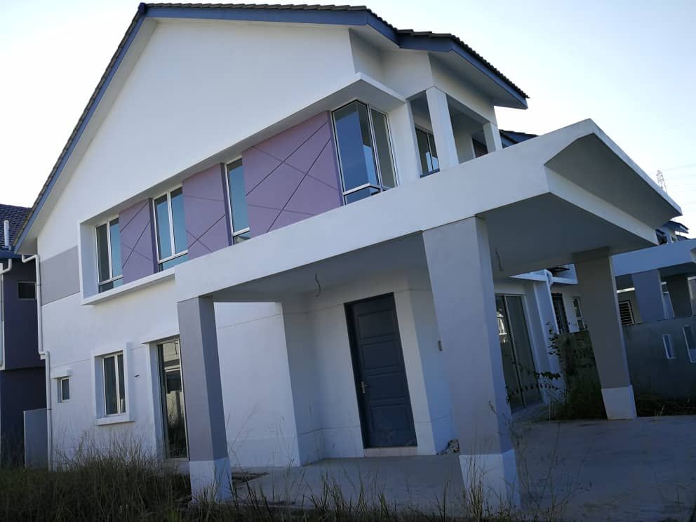 Semi D  Bayu Suria END LOT Puncak Alam BIG LAND