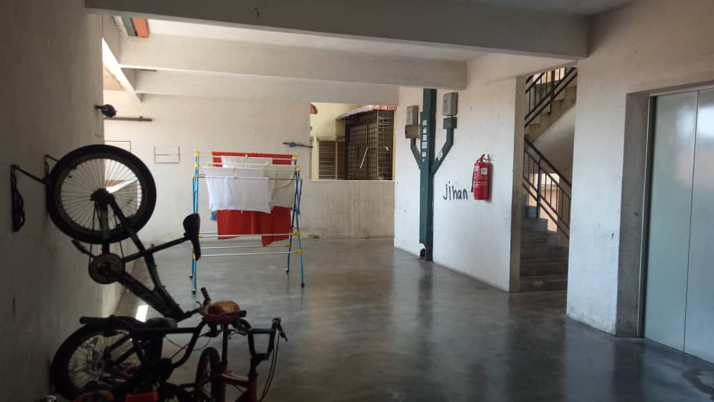 Apartment Lili Saujana Utama Sg Buloh - photo 10