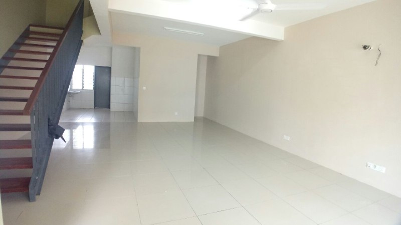 AQUILA PUNCAK ALAM - photo 2