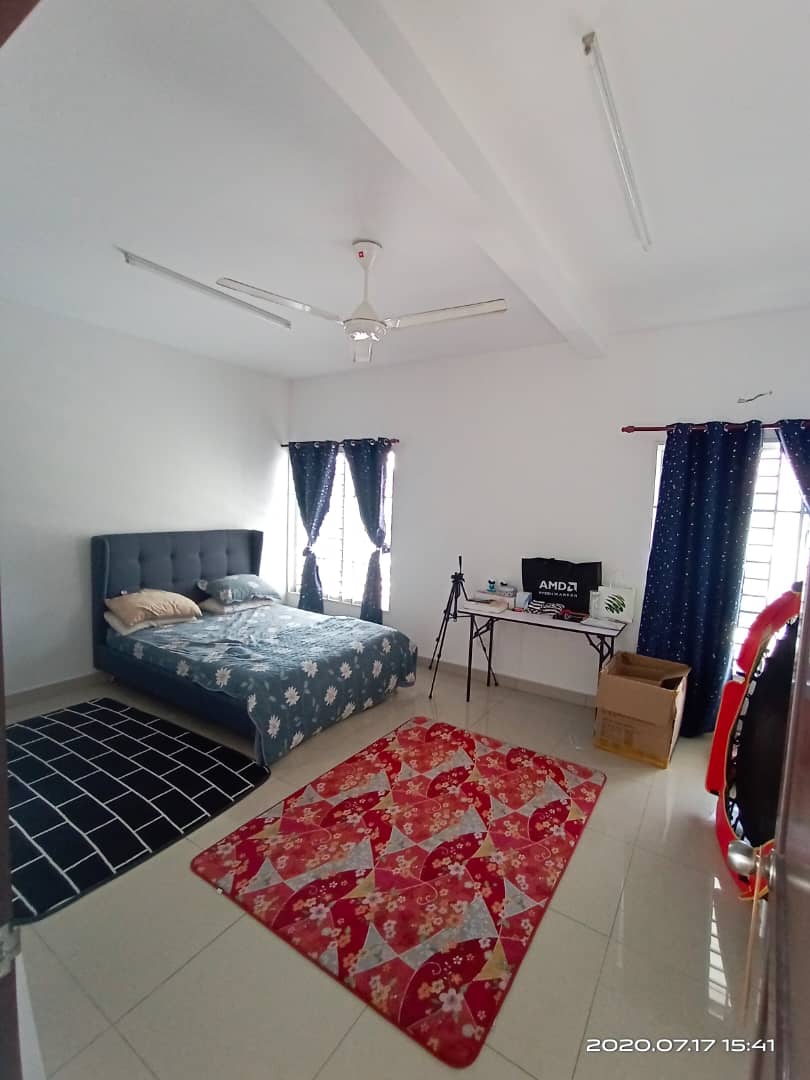 2 Storey CENDANA Puncak Besari Puncak Alam - photo 1
