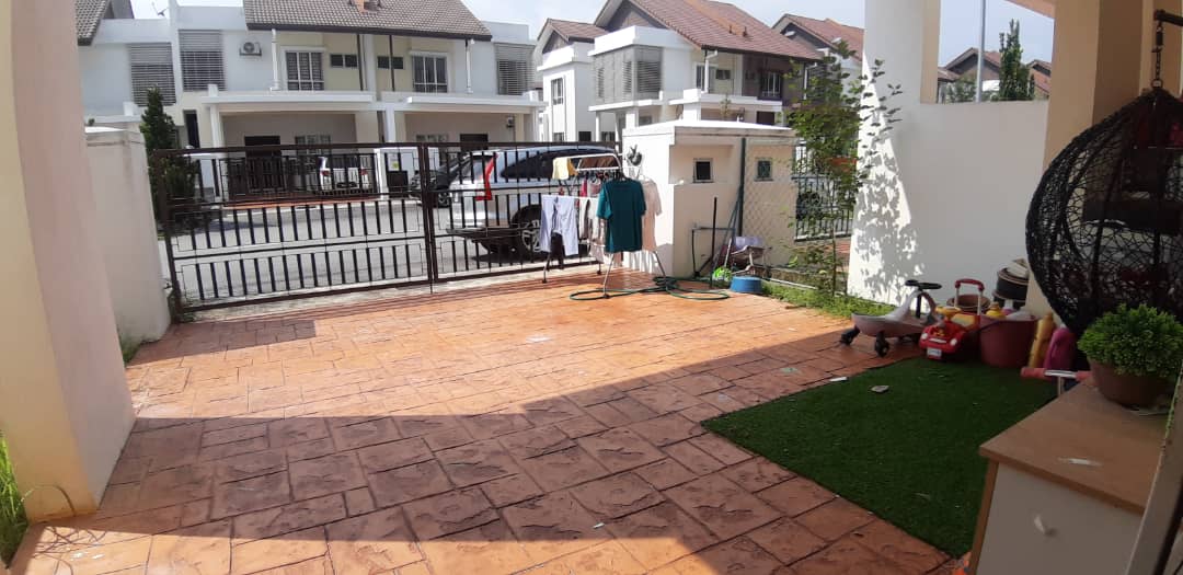 2 Storey CENDANA Puncak Besari Puncak Alam - photo 3