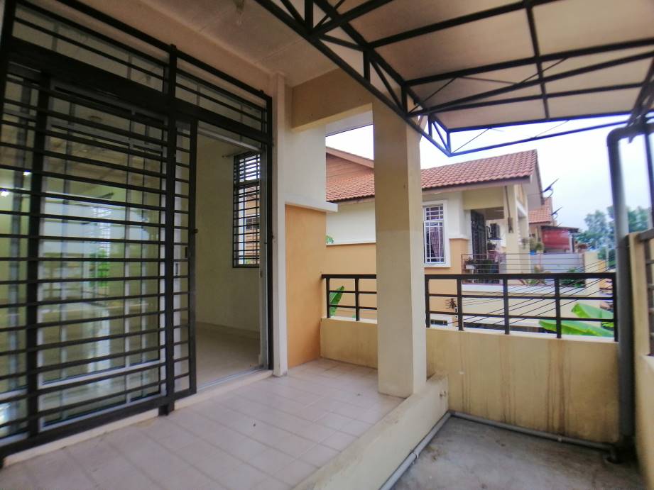 END LOT Town house Taman  Seri Pristana - photo 4