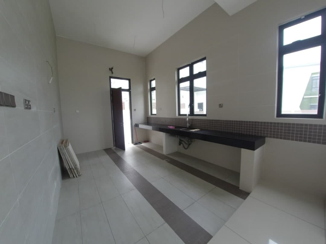 FACING OPEN 2 STOREY BUNGALOW, CASA SUTRA - photo 7