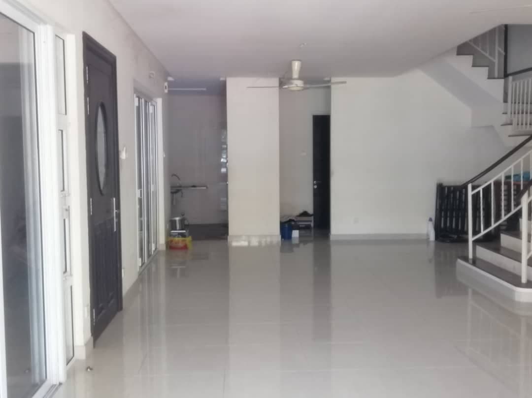 DOUBLE STOREY SUPERLINK TEMASYA SURIA GLENMARIE - photo 2