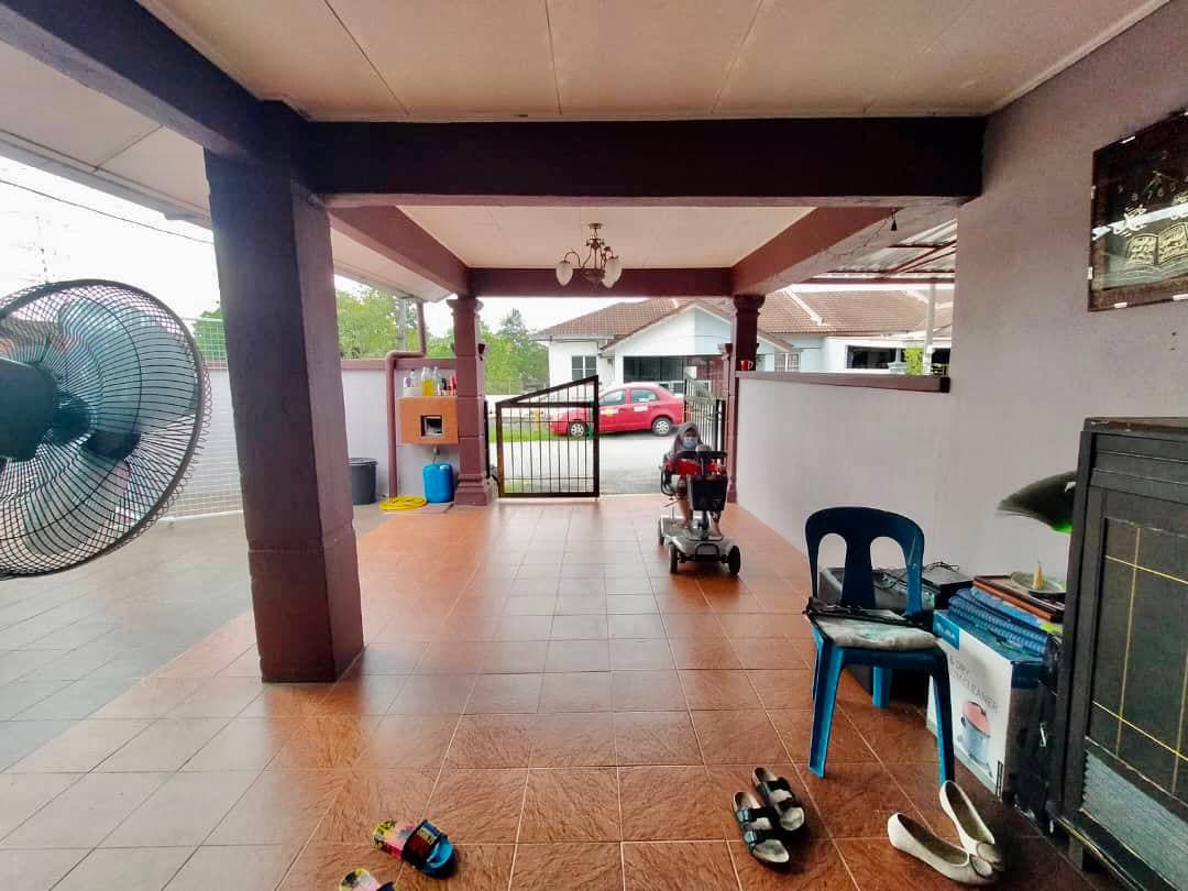 Single Storey Corner Lot , Bandar Bukit Mahkota - photo 3