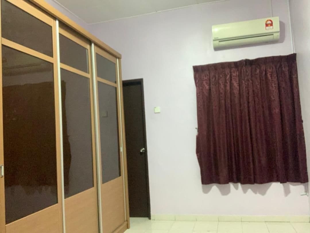 RENOVATED DOUBLE STOREY SEKSYEN 23, SHAH ALAM - photo 4