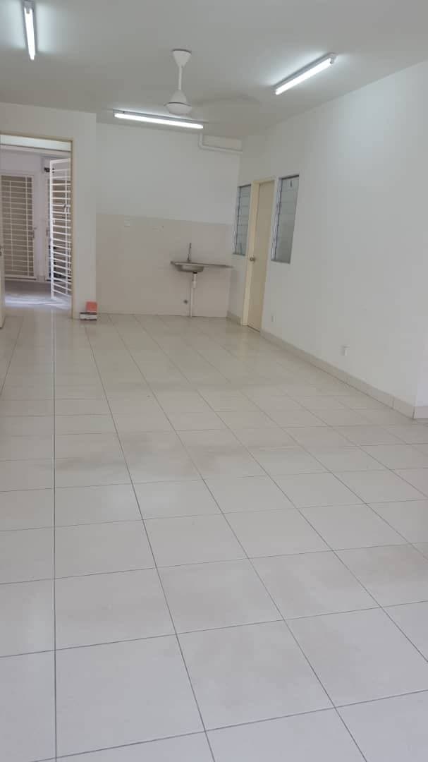 CORNER UNIT Seri Mutiara Apartment Setia Alam - photo 4