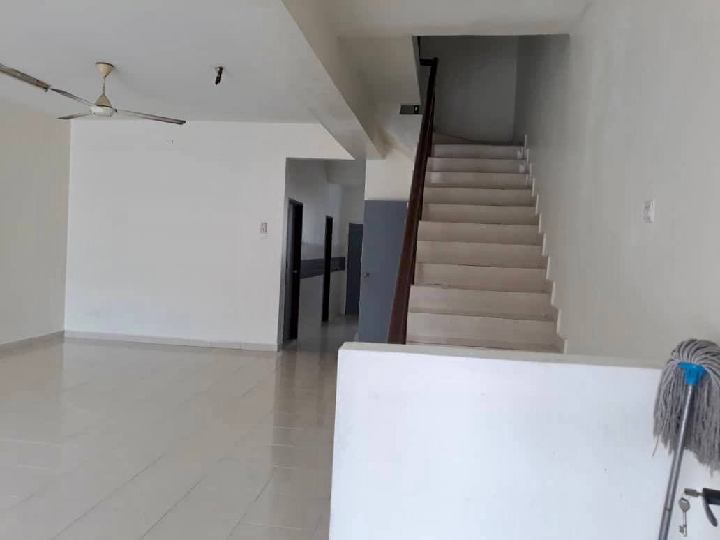 2 Storey Terrace - Alam Nusantara Setia Alam - photo 4