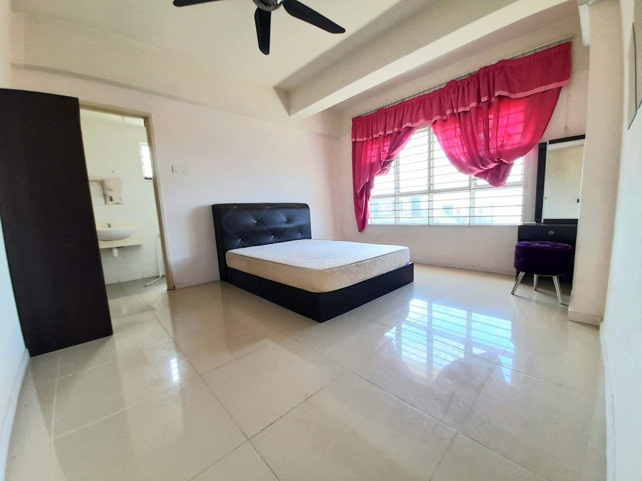 Suri Puteri Service Apartment - photo 4