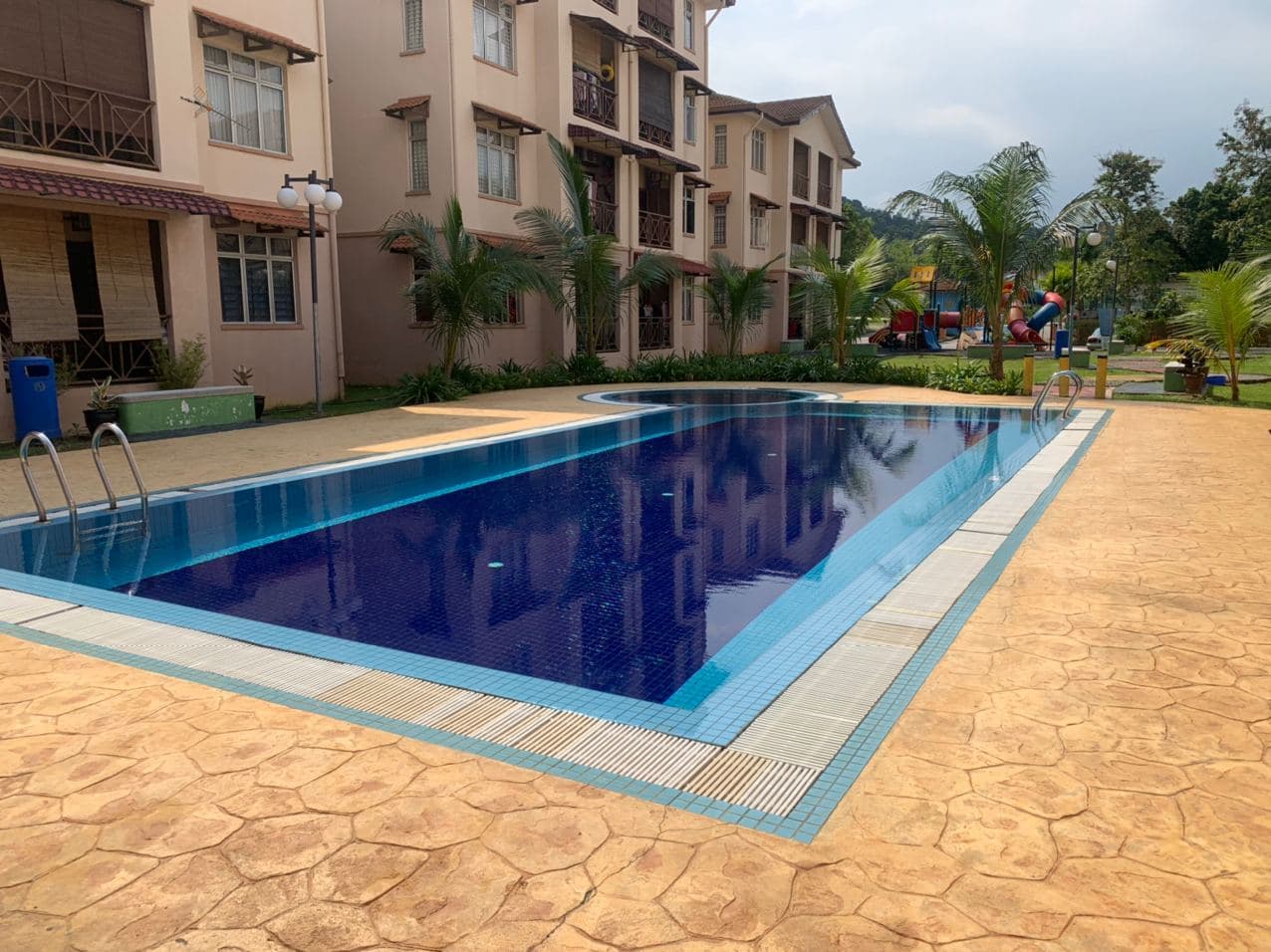 KONDOMINIUM PELANGI, SG MERAB, BANGI-KAJANG