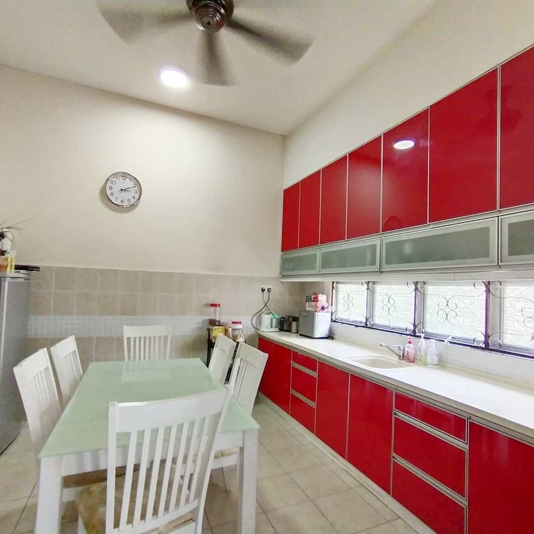 CORNER BUNGALOW 2 Storey Bandar Seri Putra Bangi - photo 3