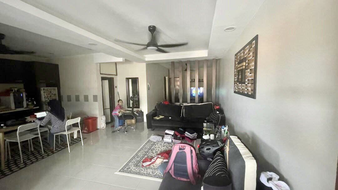 RENOVATED Townhouse Amansiara Selayang Height - photo 4
