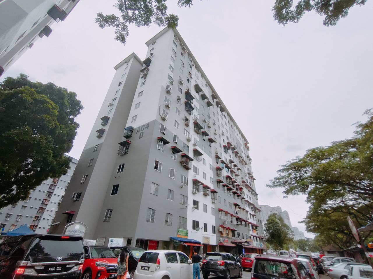 Corner Unit Flat Sri Sentosa Jalan Klang Lama KL - photo 2