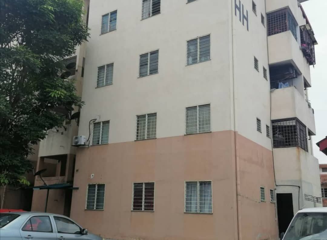 Apartment Puchong Utama Taman Puchong Utama