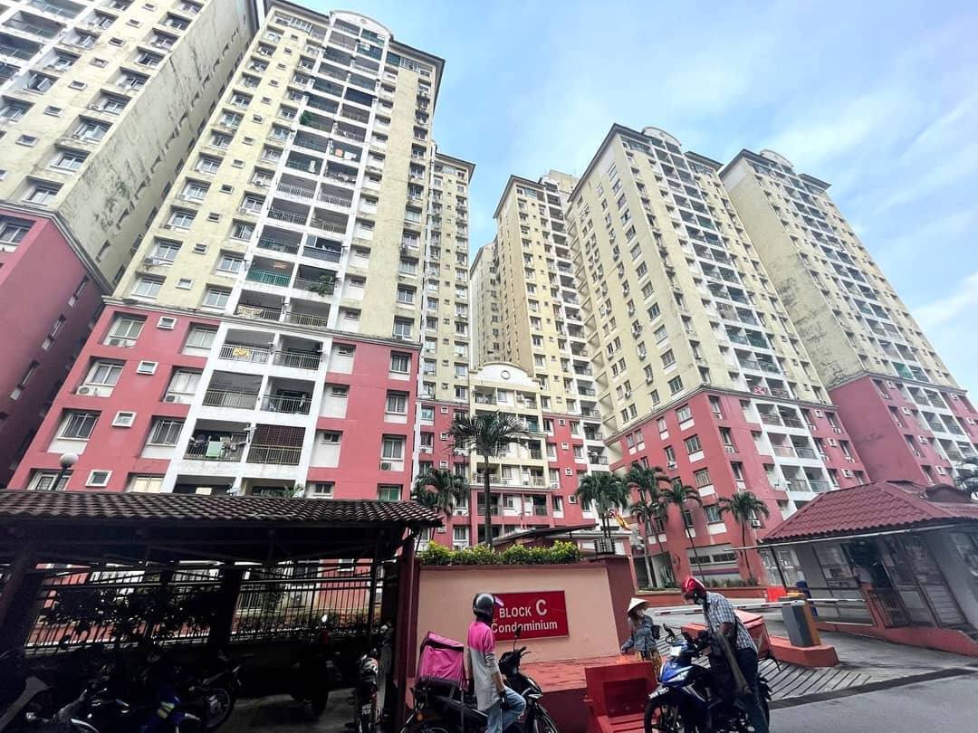 South City Condominium Seri Kembangan