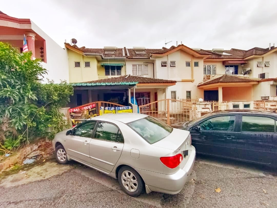 Double Storey House Taman Puchong Utama Puchong