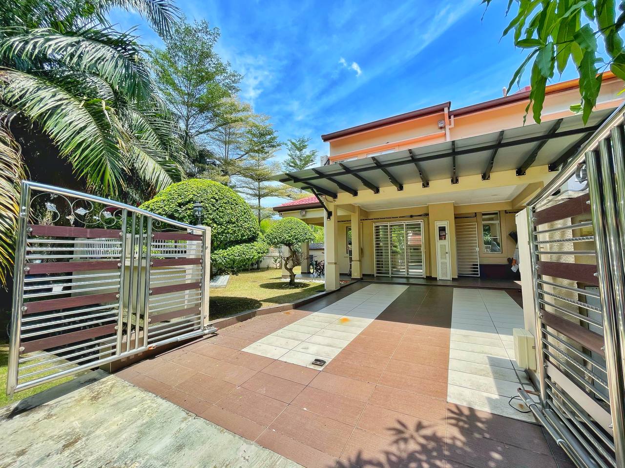 Double Storey Taman Pinggiran USJ Shah Alam