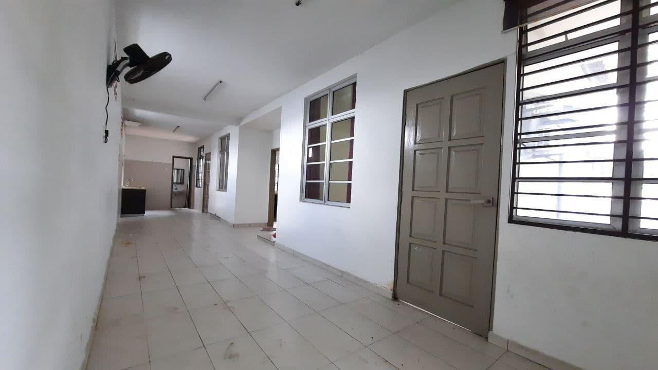 Double StyBungalow Saujana Impian Kitchen Extended - photo 10