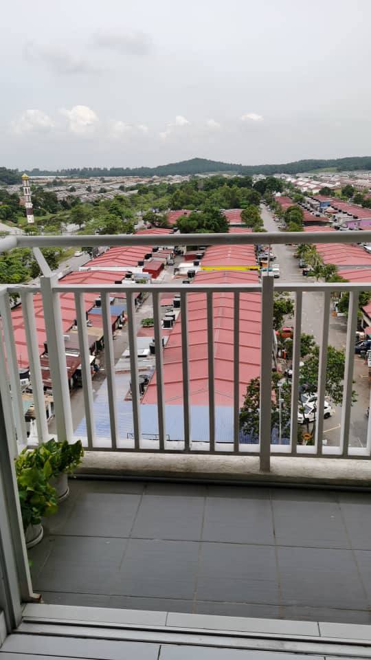 Below MV - 3-Bedroom Apartment, BSP SkyPark - photo 7