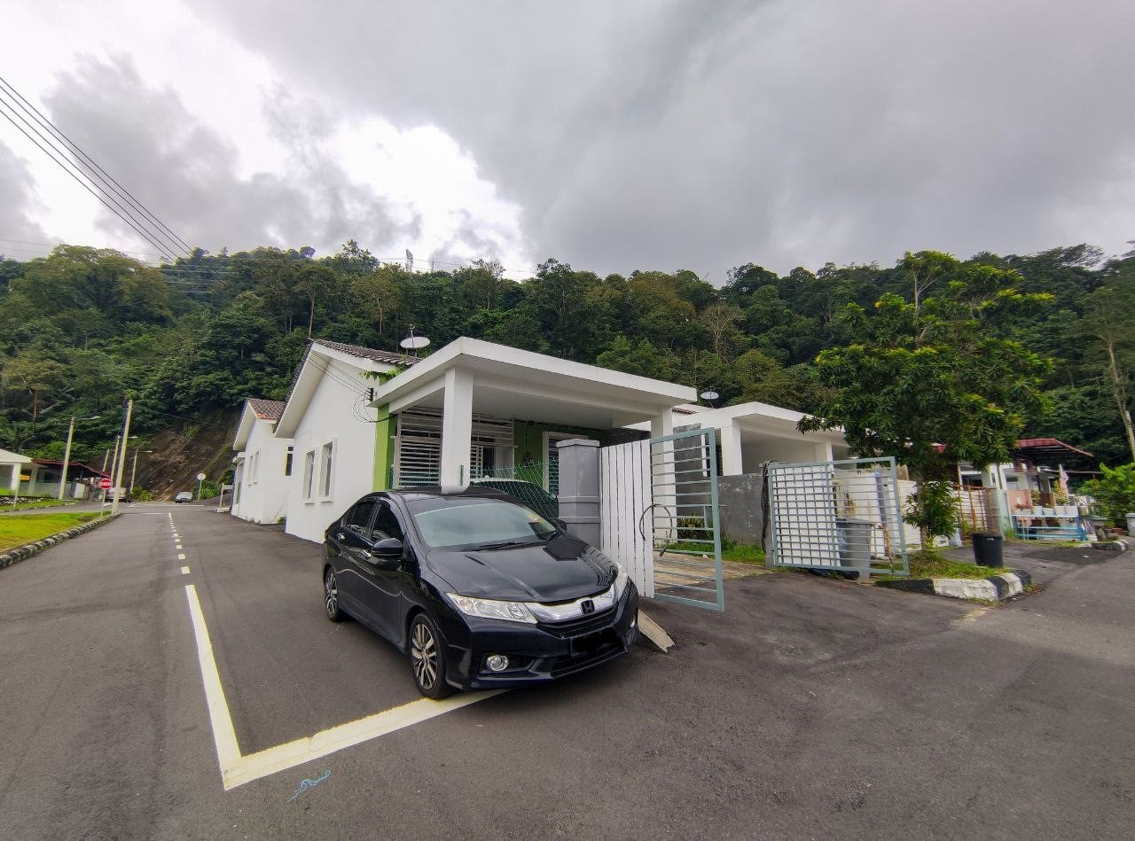 End Lot Single Storey Taman Salam Nadiah, Tampin - photo 2