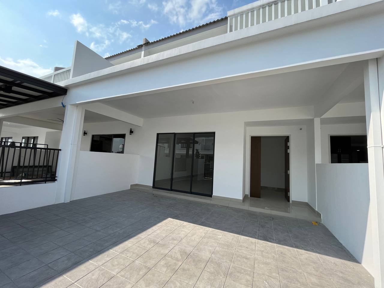 Brand New 2 Storey Sejati Lakeside Cyberjaya - photo 2