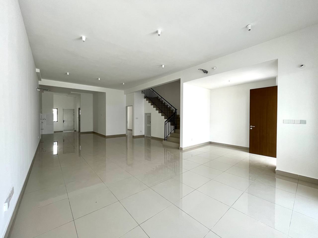 Brand New 2 Storey Sejati Lakeside Cyberjaya - photo 3