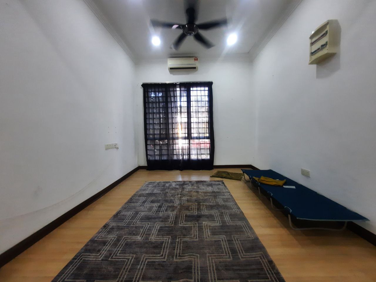 CORNER LOT 2 Storey Jalan Kebun Shah Alam - photo 8