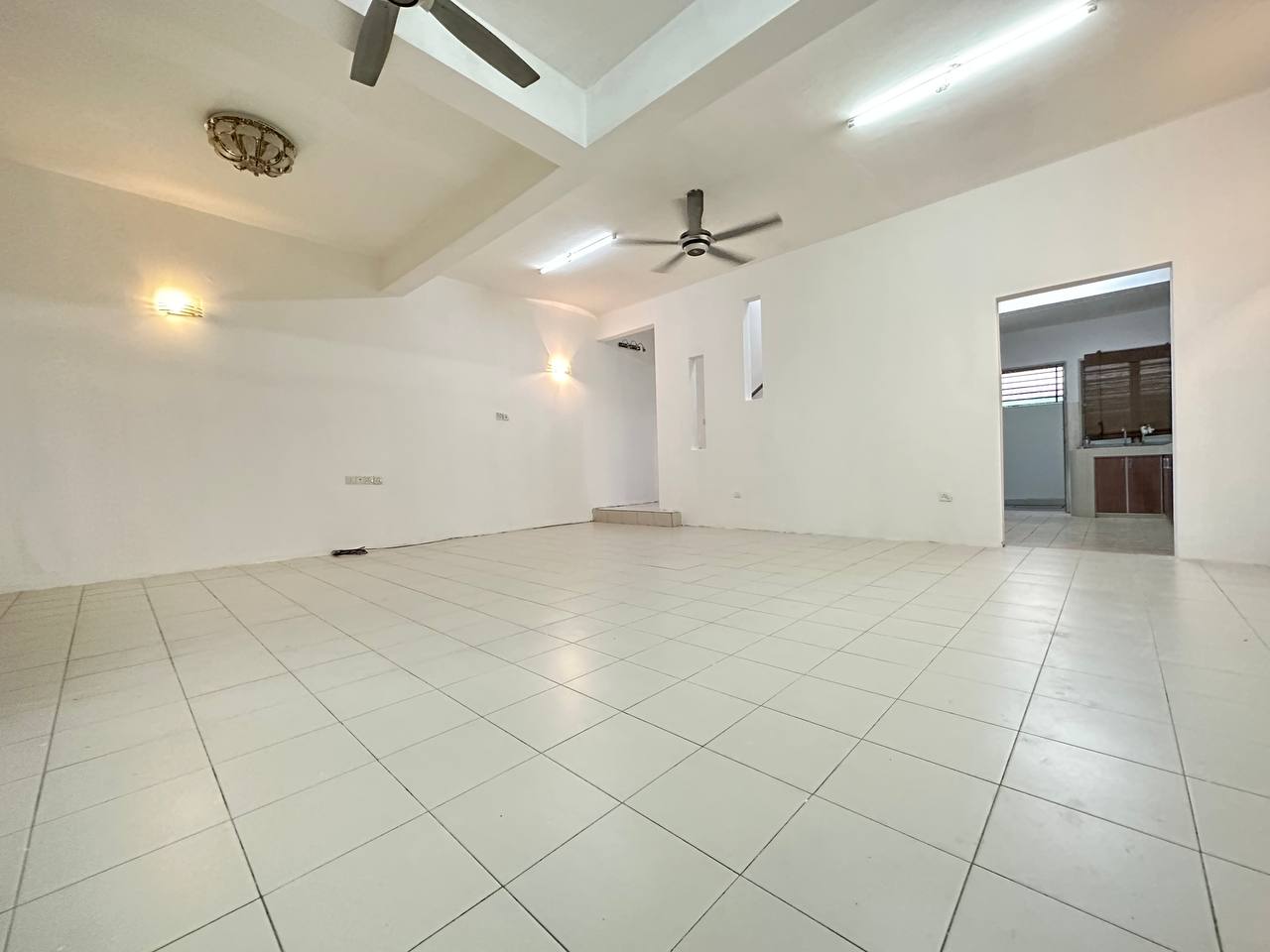 2 Storey Saujana Utama 3 Jalan Bidara Sungai Buloh - photo 3