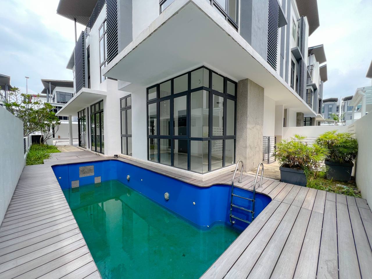 3 Storey SEMI D AUGUSTA RESIDENCE, PUTRAJAYA - photo 3