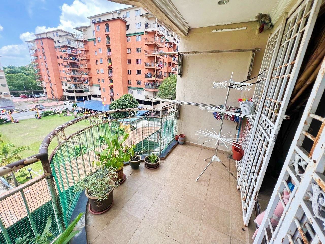 Apartment Golden Villa, Taman Sejahtera Klang - photo 3