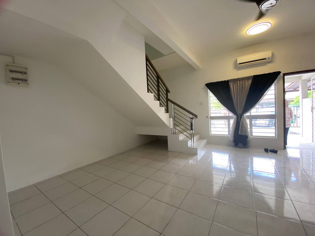 2 Storey Taman Desiran Bayu , Puchong - photo 3
