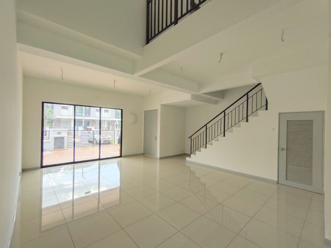 2 Storey Mawar Sari, Saujana Perdana Saujana Utama - photo 3