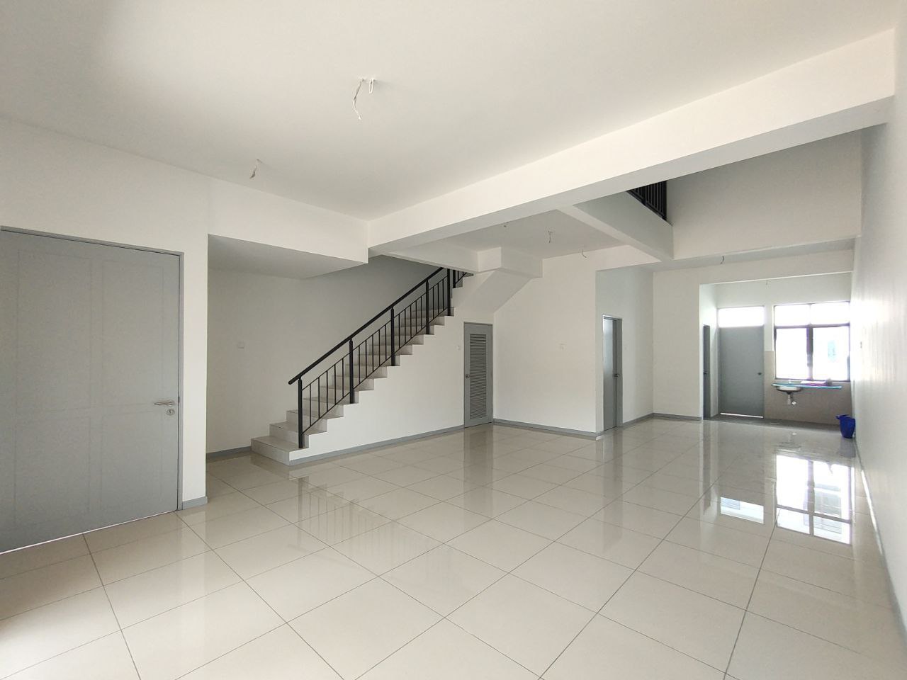 2 Storey Mawar Sari, Saujana Perdana Saujana Utama - photo 4