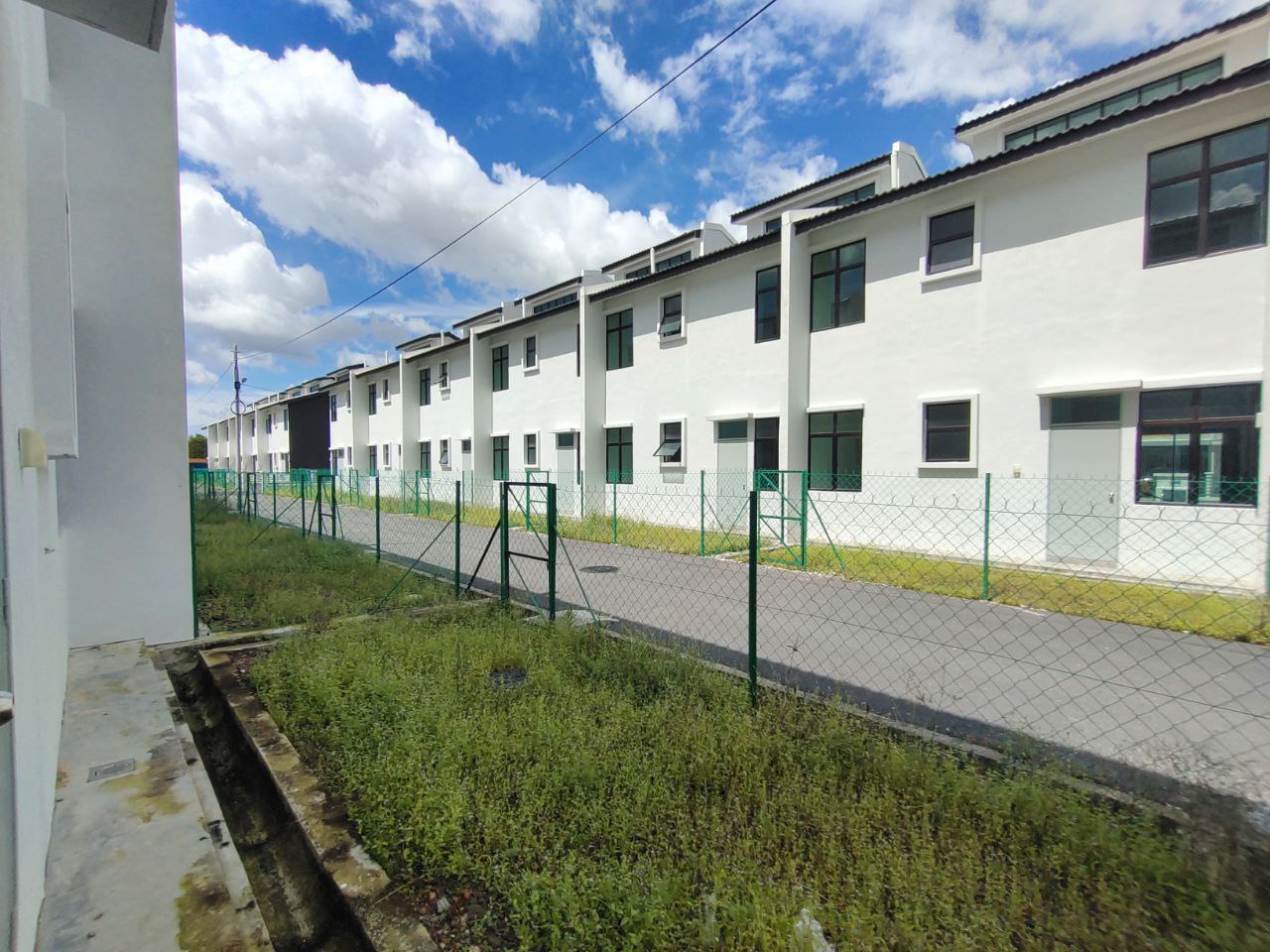 2 Storey Mawar Sari, Saujana Perdana Saujana Utama - photo 8