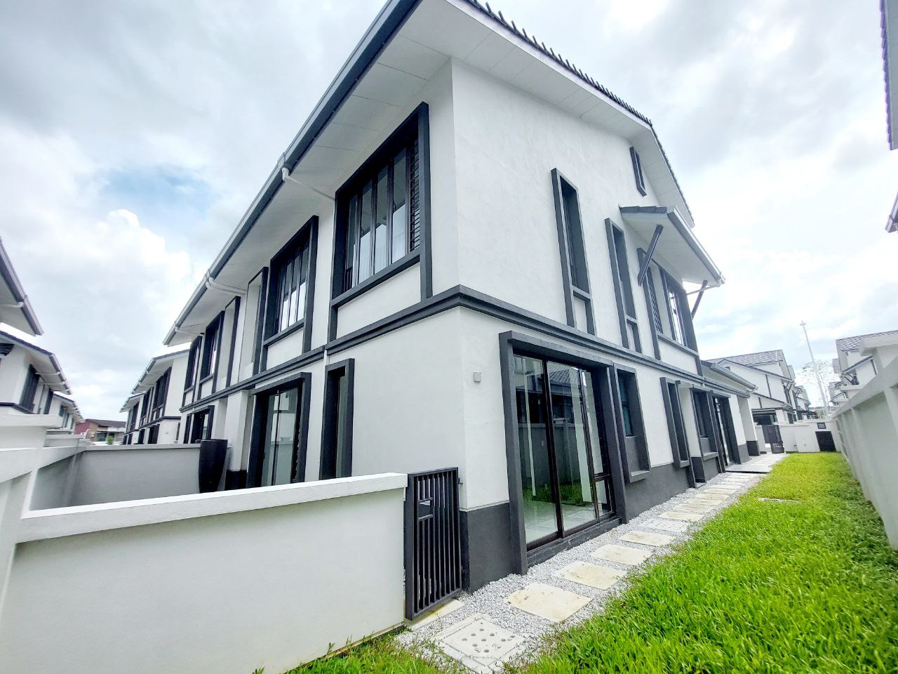 2 Storey Semi D Heavea Elmina Garden - photo 4
