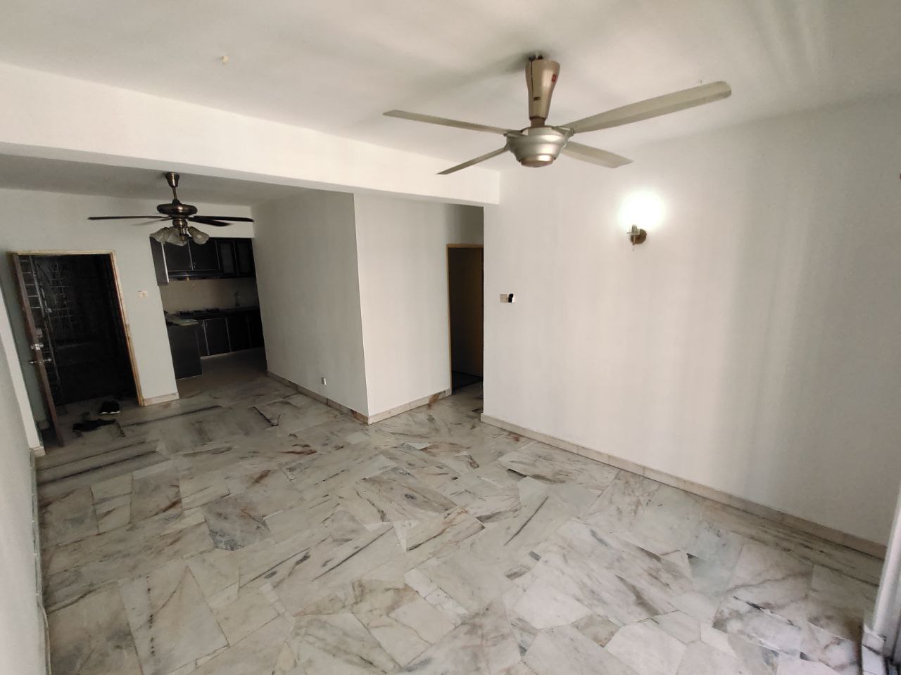 Apartment Vista Lavender, Bandar Kinrara Puchong - photo 2