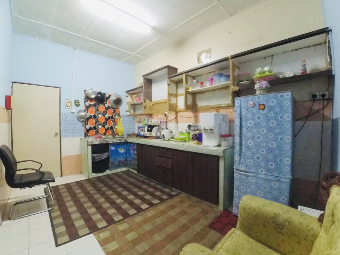SINGLE STOREY TERRACE HOUSE, TAMAN SRI WANGI KAPAR - photo 3