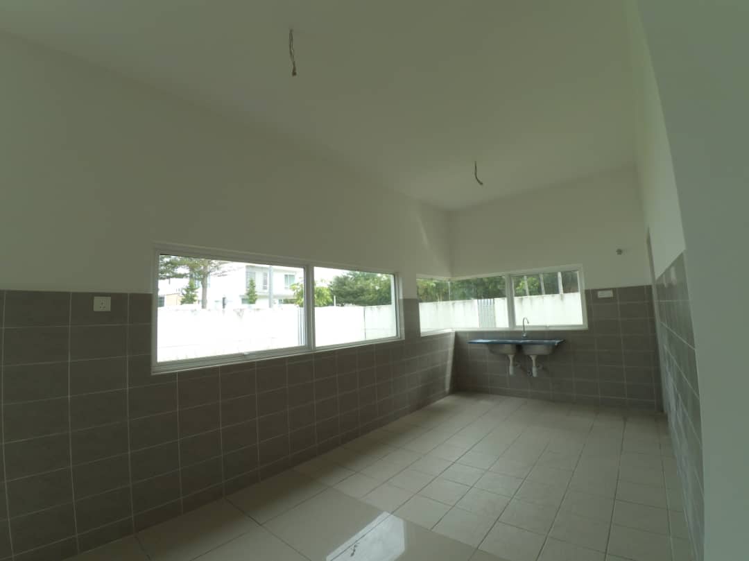 2 ST SEMI D CORNER UNIT Cassia, Garden Residence - photo 8