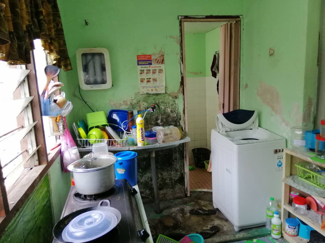Double Storey Low Cost, TPG, Taman Dato Hormat - photo 9