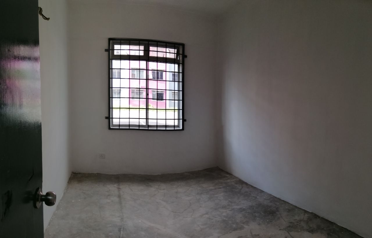 GROUND FLOOR Megah Villa Apartment, Kota Warisan - photo 4