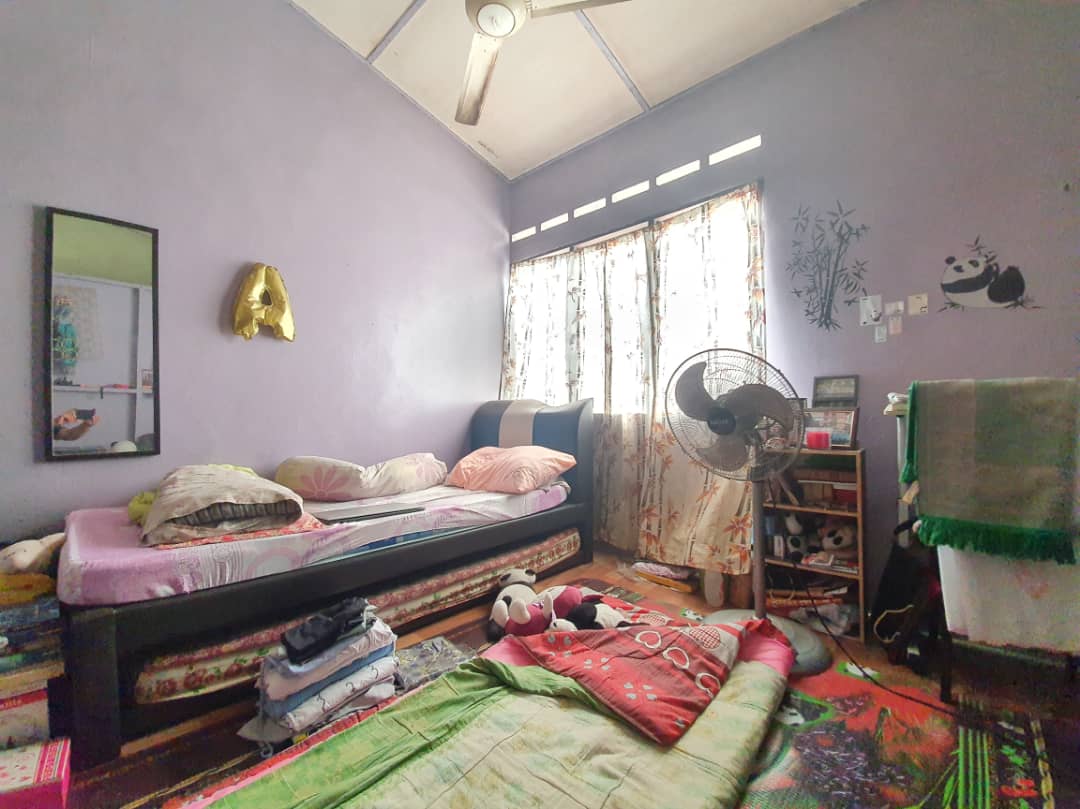 Low cost Non Bumi Freehold 2 storey Banting - photo 3