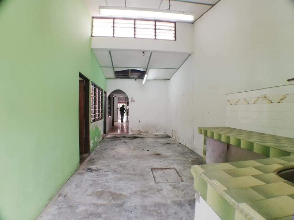 Bumi Lot Teres Setingkat Sek 1 Bangi - photo 3